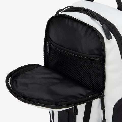 CARRY ON CROSSBODY BAG